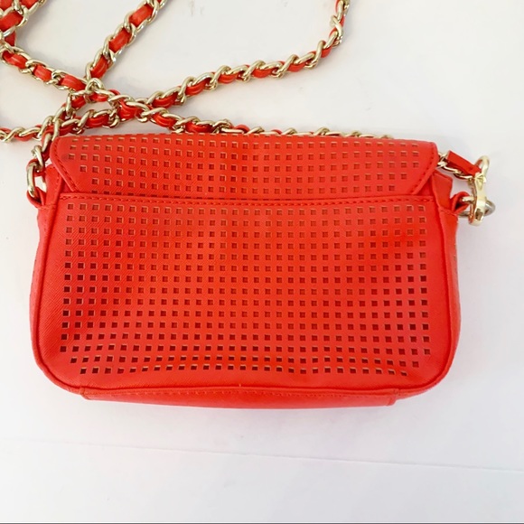 Banana Republic | Red Grid Pattern Crossbody bag - Picture 3 of 9